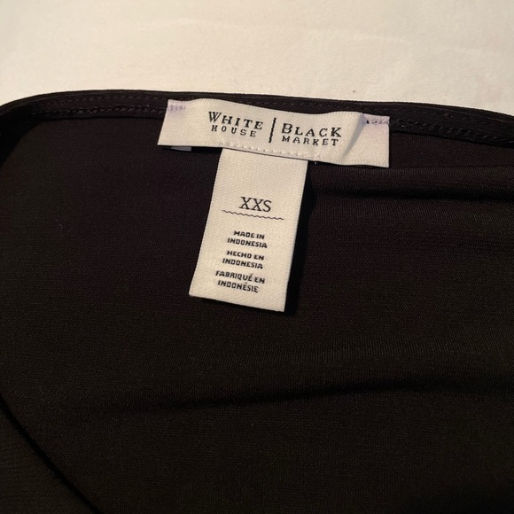 NWOT WHITE HOUSE BLACK MARKET XXS Black Cutout blouse - Picture 5 of 5